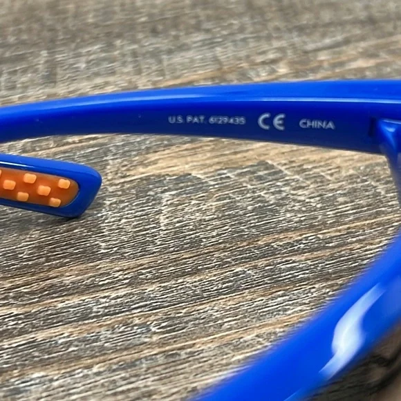 SOLD IN STORE Nike Skylon Ace EV0891 Men’s Sunglasses and Cleaning Pouch - Picture 3 of 9